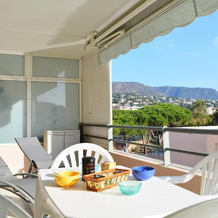 Apartament T2 Climatise Avec Piscine, Terrasse Et Parking A 600m De La - - Fr-1-251-399 Le Lavandou