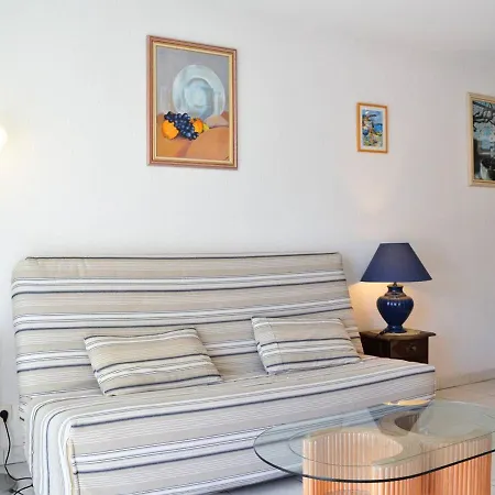 Le Lavandou, 2 Pièces, 4 Personnes - Fr-1-251-399 Appartement