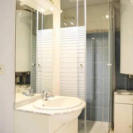 T2 Climatise Avec Piscine, Terrasse Et Parking A 600m De La - - Fr-1-251-399 Apartament *